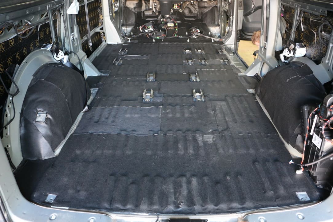 Шумоизоляция багажника Volkswagen Caravelle